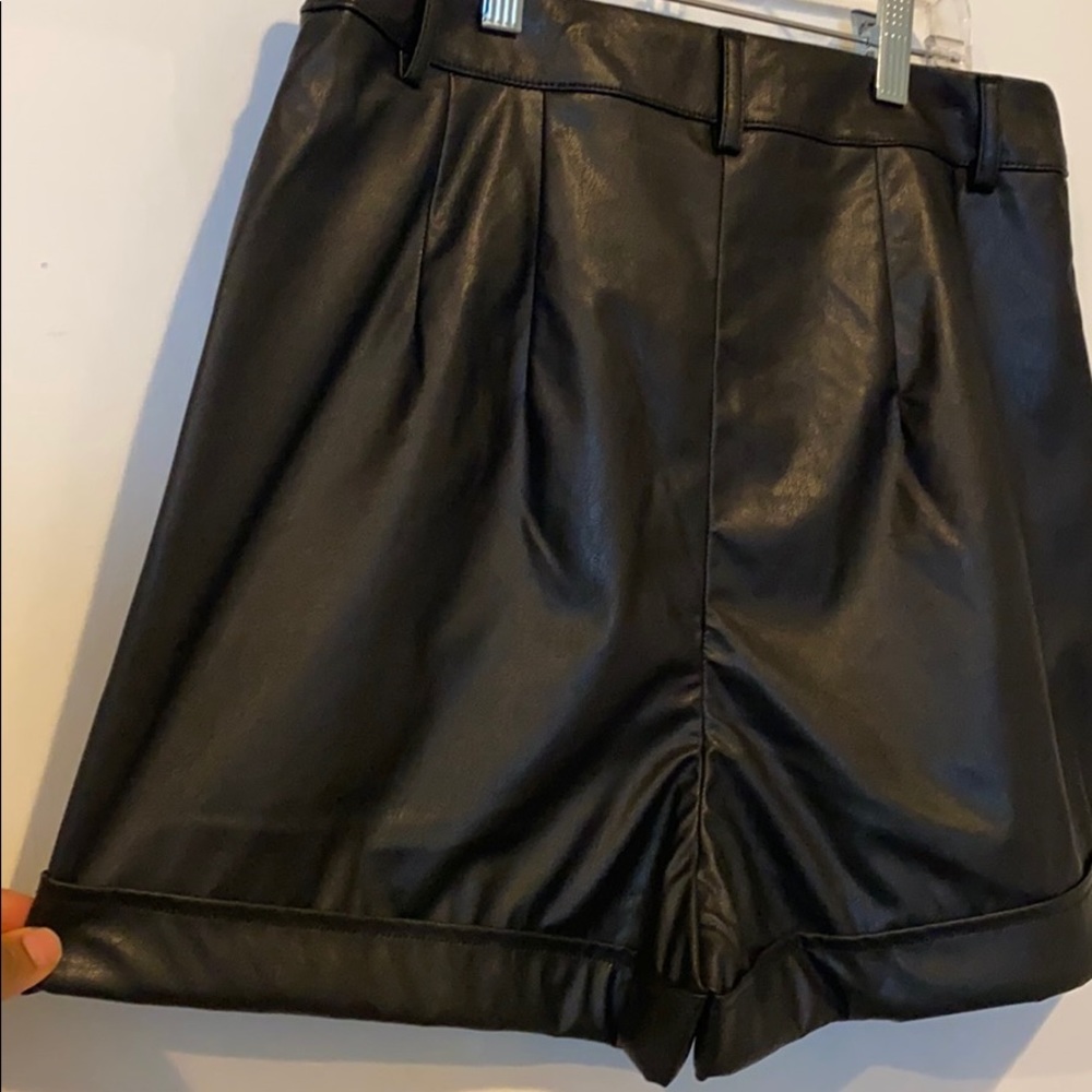 Clothes - Picture 3 of 3